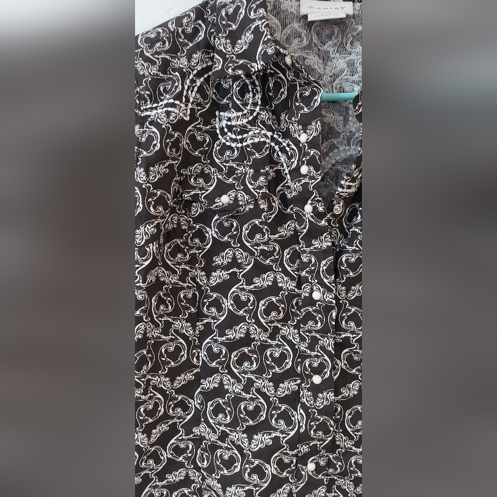 Ariat Brown And White Long Sleeve Womens Size Small - Picture 2 of 7